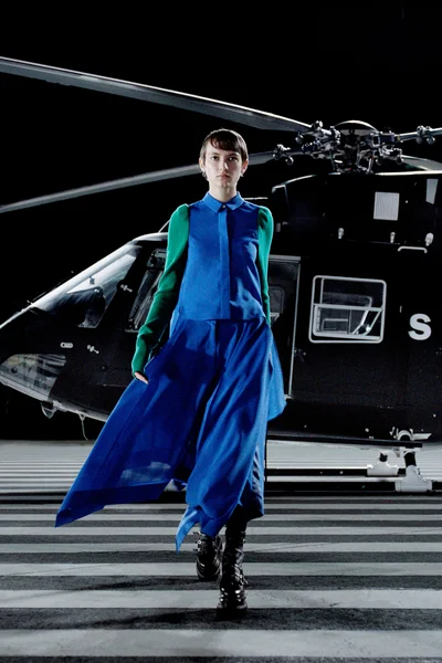 Look 27